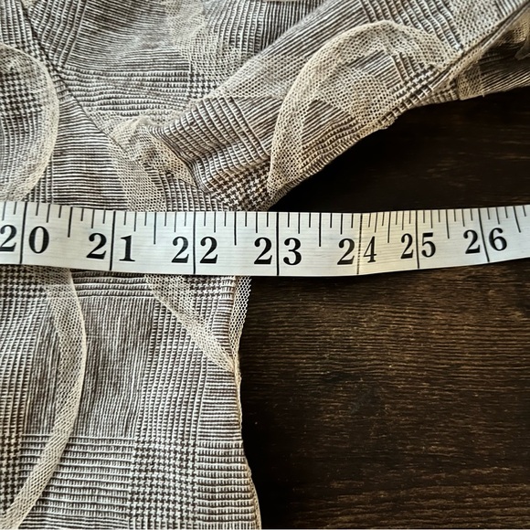 BRYN WALKER Grey Size S Lagenlook Linen Mesh Swirl Design Button Tunic Jacket - Picture 2 of 10